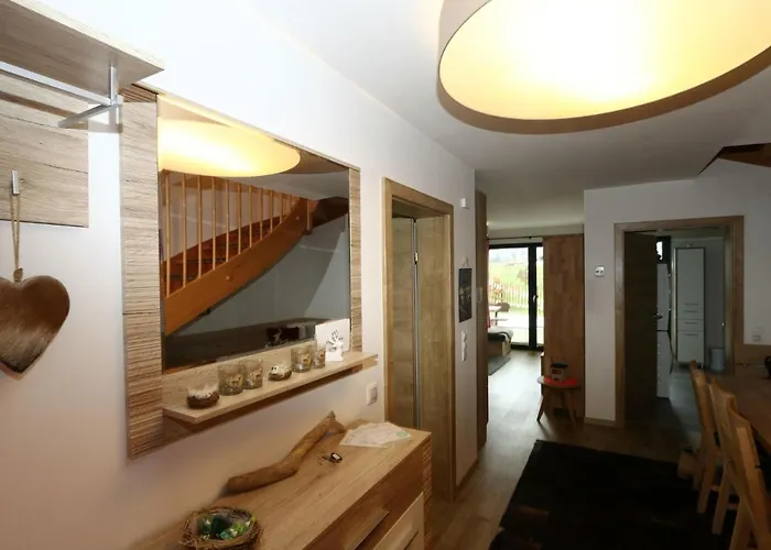 Alpenzauber Mit Beheiztem Pool, 木屋 因泽尔